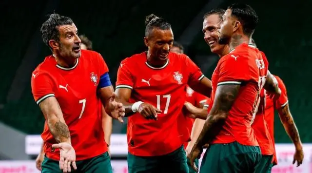 菲戈, 奇队和世界, 菲戈右路传